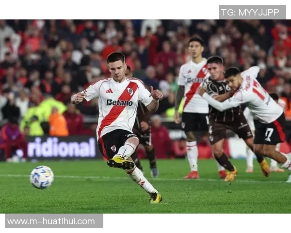 38岁大卫路易斯带领10人队伍零封对手获欧冠MVP表现惊艳