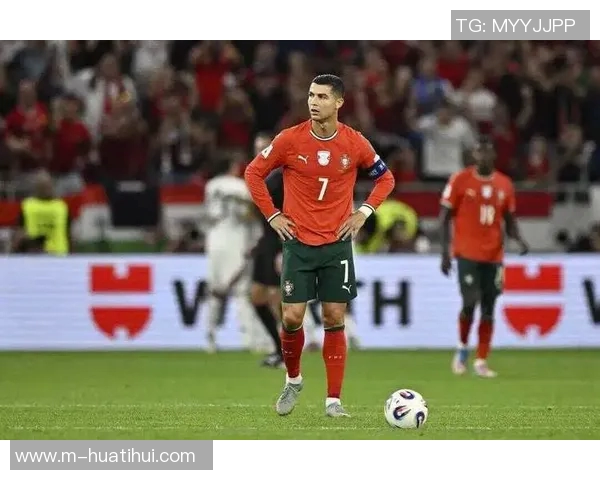 圆梦时刻索博赛后终于如愿获得偶像C罗的球衣之前换球衣时遗憾未能成功