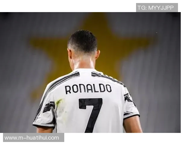 尤文前球员揭露C罗对萨里战术不满用吃草方式表达自己对比赛的理解