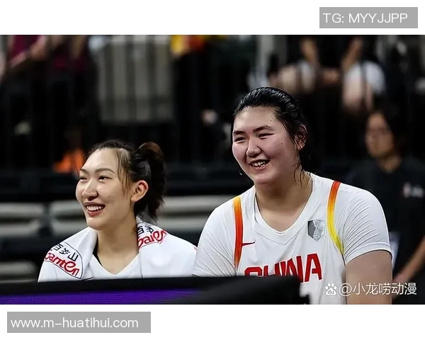 能扣篮的姑娘越来越多了她们在篮球场上展现出无限魅力与力量